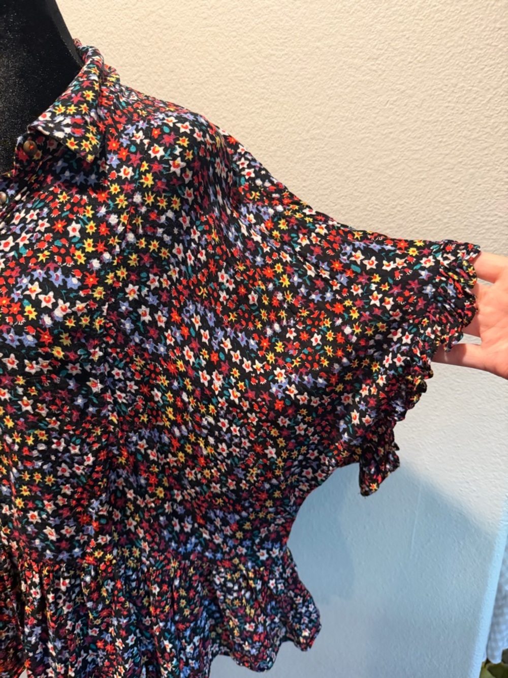 Maeve Anthropologie Mallory Ruffled Floral Button-Down Blouse - Picture 4 of 8